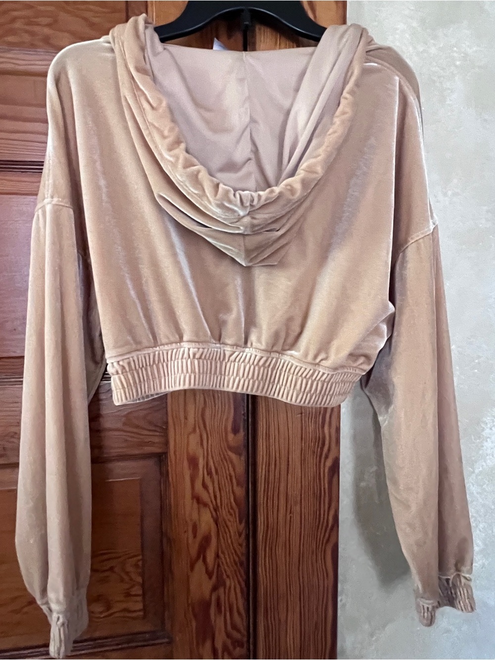 H&M Women’s Neutral Cozy Velour Cropped Full Zip Loungewear Track Jacket Size S - Picture 2 of 8